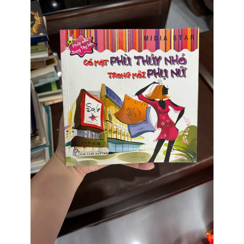 Có Một Phù Thủy Nhỏ Trong Mỗi Phụ Nữ – Khám Phá Sức Mạnh Tiềm Ẩn Bên Trong- K4 1029378