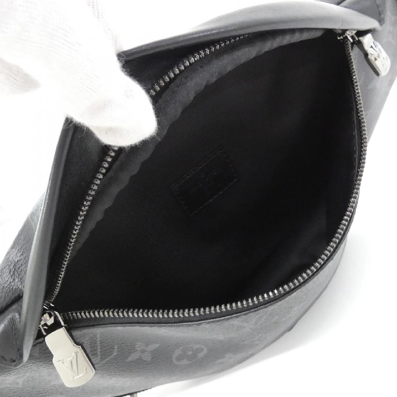 Túi đeo chéo Louis Vuitton Monogram Eclipse Discovery PM M46035 611044