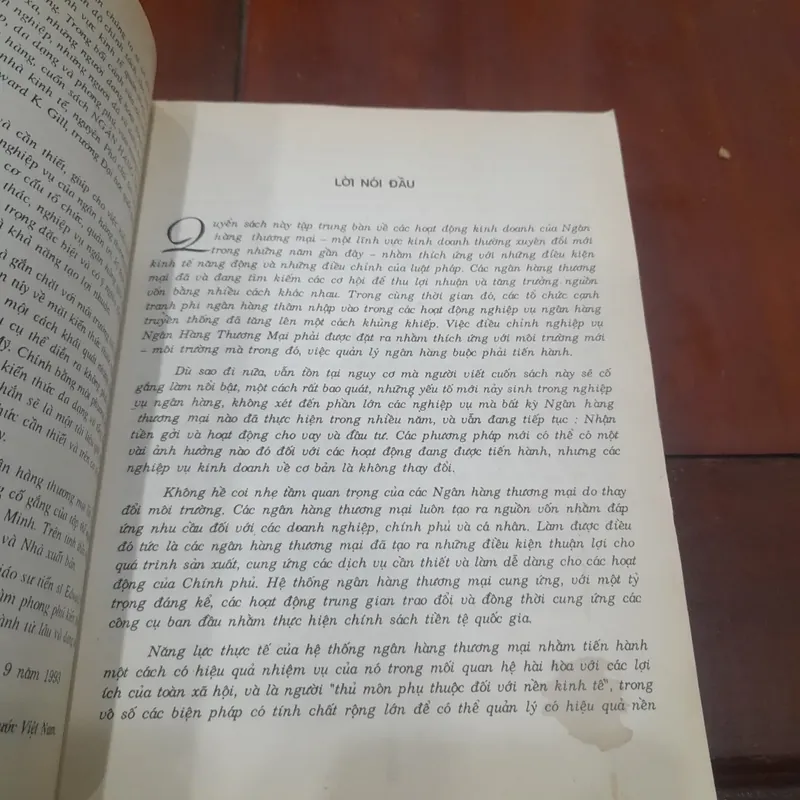 Edward W. Reed và Edward K. Gill - NGÂN HÀNG THƯƠNG MẠI 569991