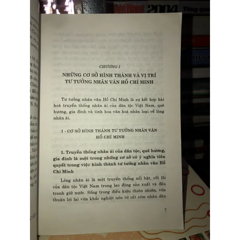 Tư tưởng nhân văn Hồ Chí Minh với việc giáo dục đội ngũ cán bộ, đảng viên hiện nay 778225