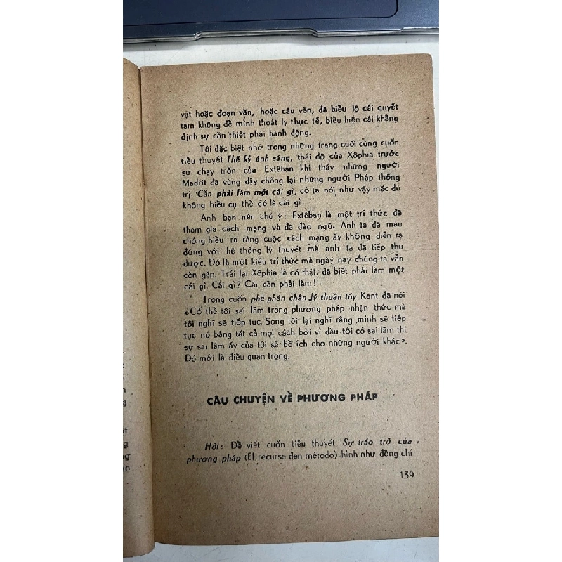 Nhà văn bàn về nghề văn 1032225
