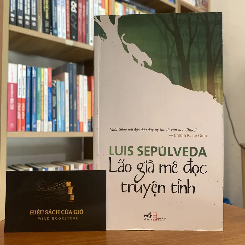 Lão già mê đọc truyện tình - Luis Sepúlveda 708409