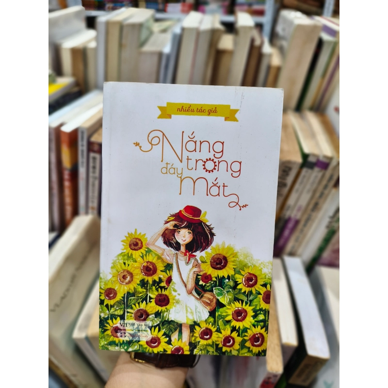 Nắng trong đáy mắt 🌱 533416