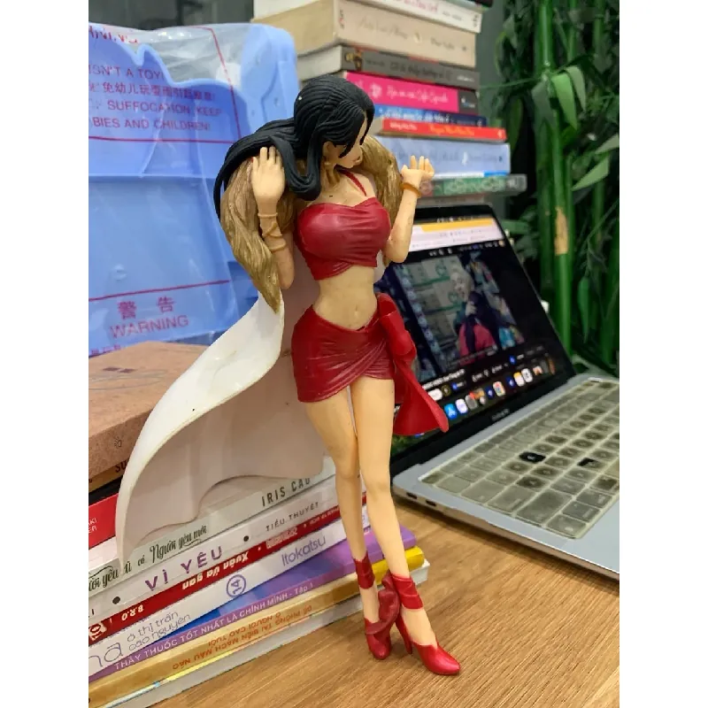 [Banpresto] Mô hình nhân vật One Piece Banpresto Boa Hancock in Christmas Style Red 716129