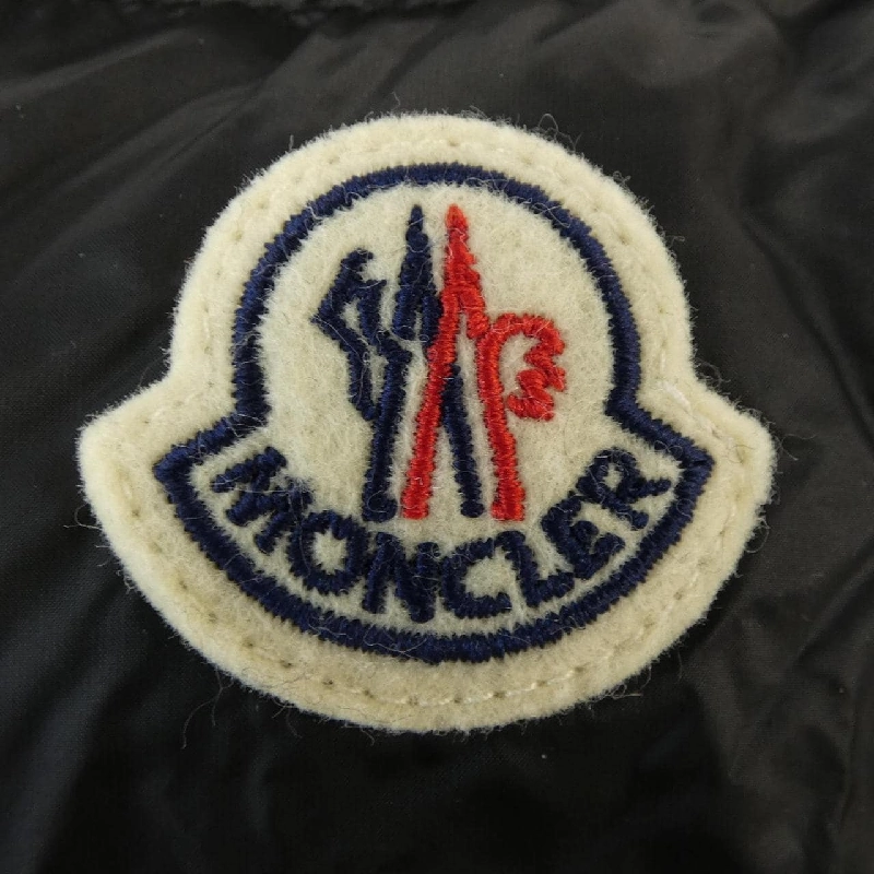 Áo khoác lông vũ MONCLER 639056