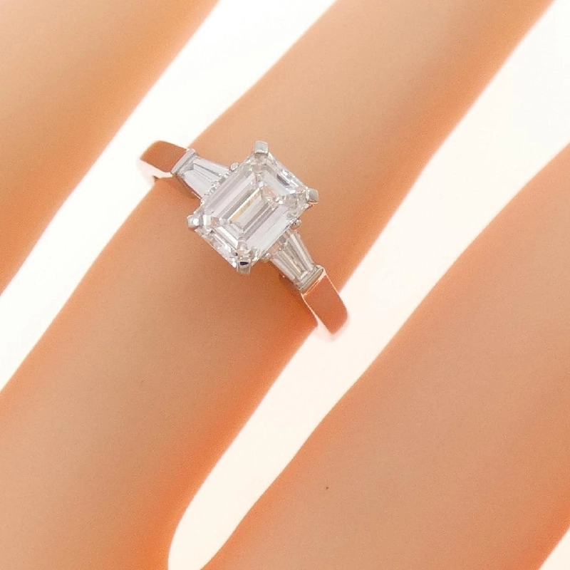 Nhẫn Promiss 0.70CT G VVS2 Cắt Emerald - Hàng hiệu Authentic 838505