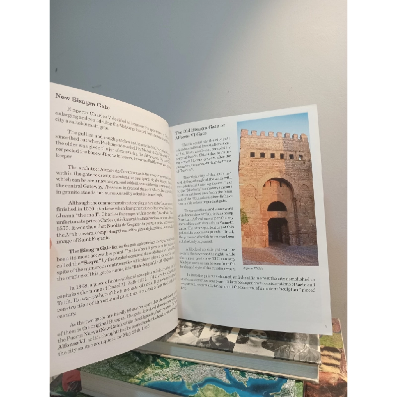 Toledo: its Art and its History 453907