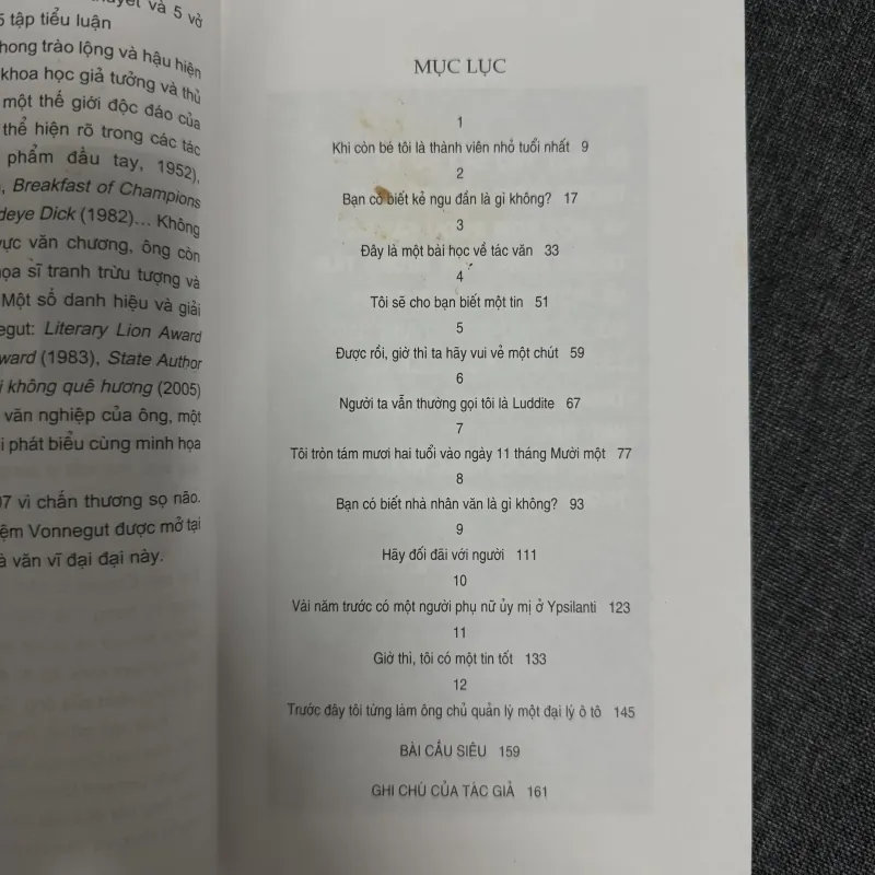 Người không quê hương: Hồi ký về nước Mỹ thời George W. Bush - Kurt Vonnegut 925886