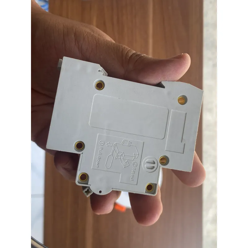 Aptomat đơn TJ 961474