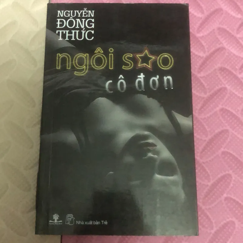 Ngôi sao cô đơn 593576