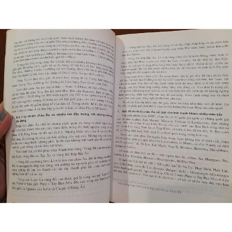 Địa lý kinh tế - Xã hội châu Âu và Liên Bang Nga - Ông Thị Đan Thanh chủ biên 707574