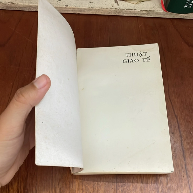 II Sách Kỹ Năng: Thuật Giao Tế - Tô Minh - 2000 524899