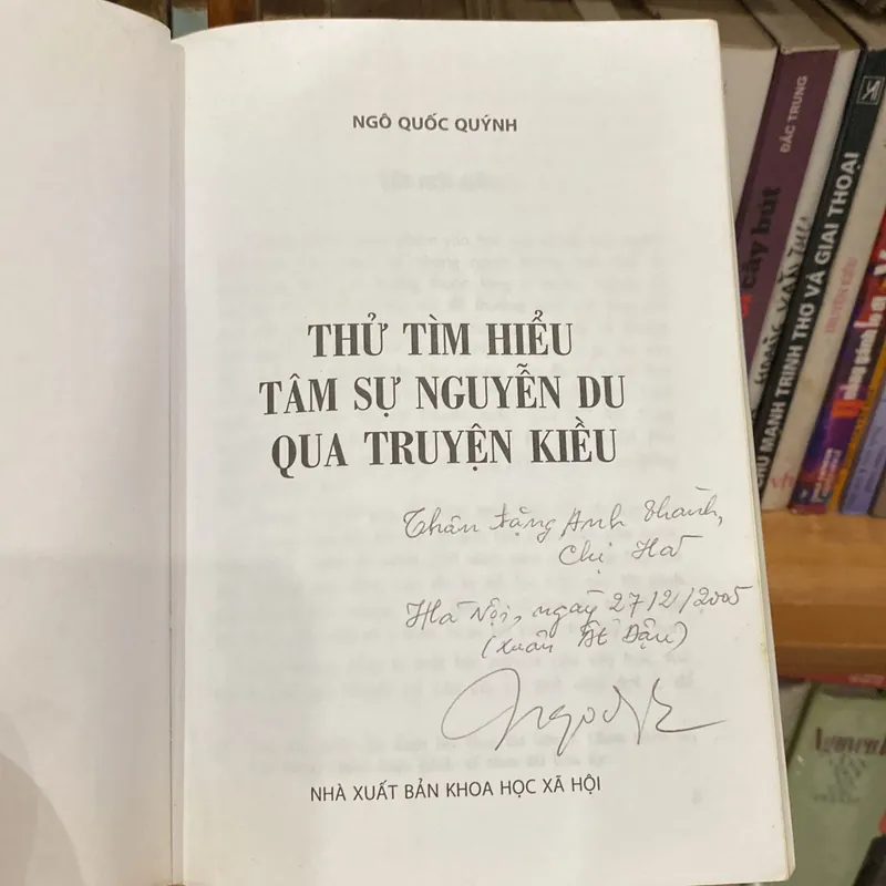 THỬ TÌM HIỂU TÂM SỰ NGUYỄN DU QUA TRUYỆN KIỀU (XB 2004) 599874