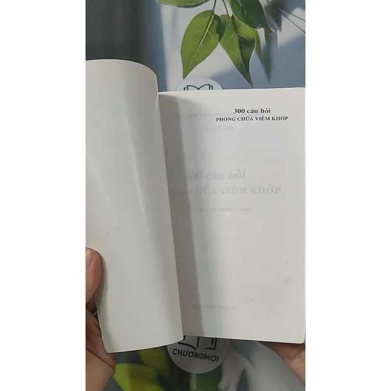 300 câu hỏi phòng chữa bệnh viêm khớp - Thi Quế Anh 688502