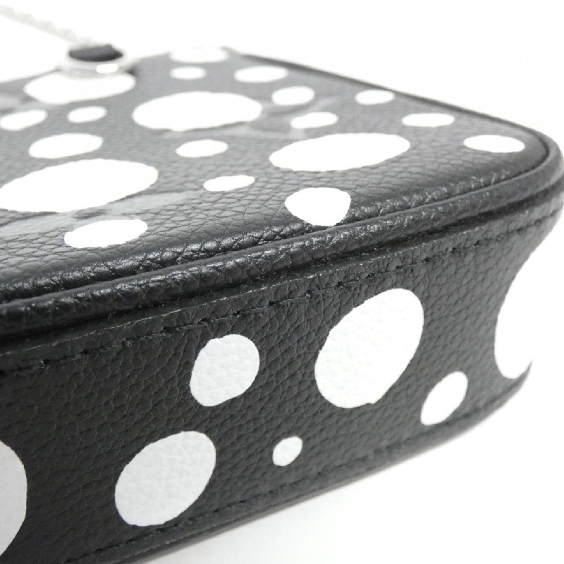 Túi đeo chéo Louis Vuitton Monogram Empreinte (LV X YK) Easy Pouch M81908 - Túi phụ kiện hàng hiệu chính hãng 769748