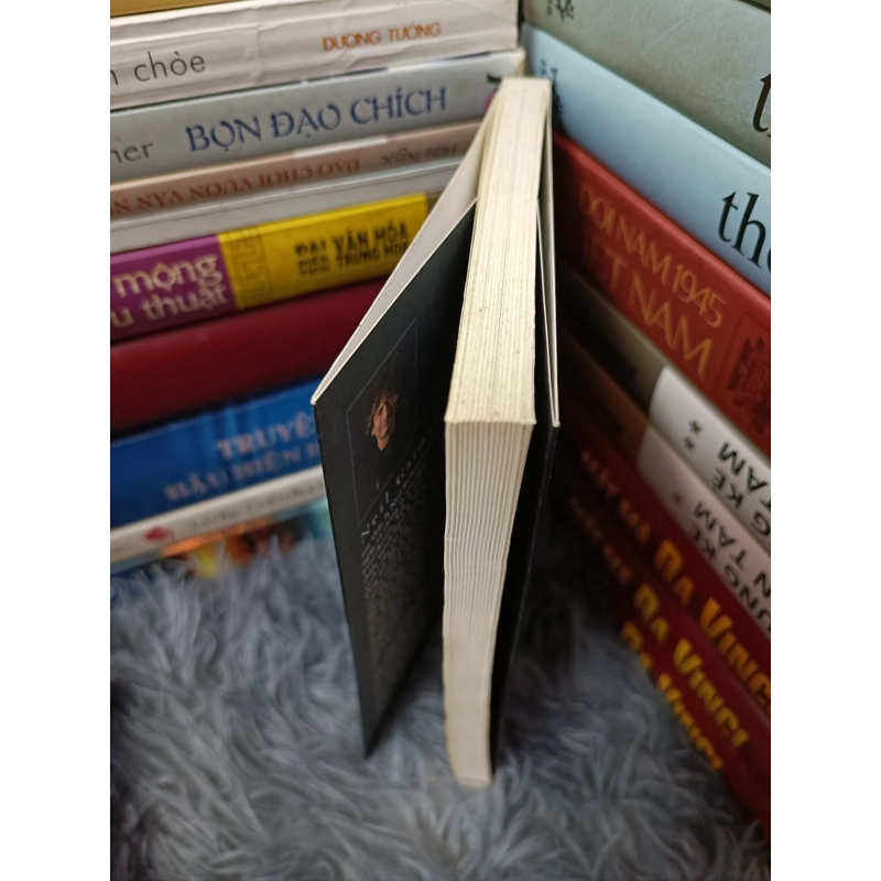 Đại dương cuối đường làng (Neil Gaiman) 502132
