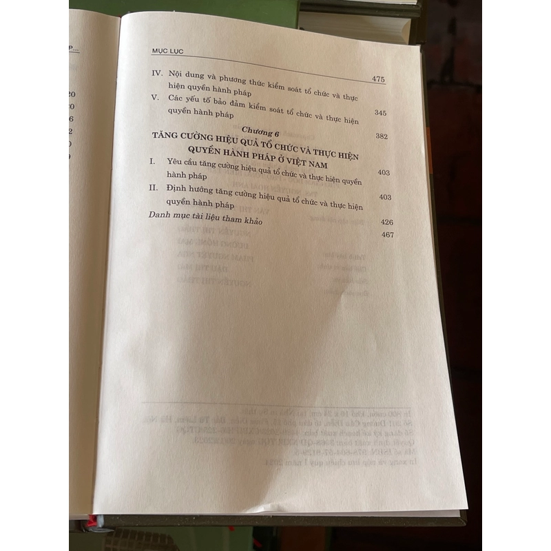 Tổ chức và thực hiện quyền hành pháp trên Thế giới và ở Việt Nam 550076