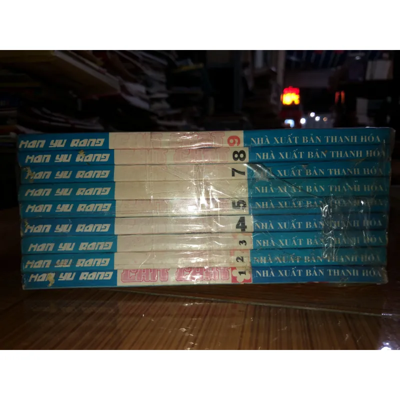 Chit Chat - Han Yu Rang 780189