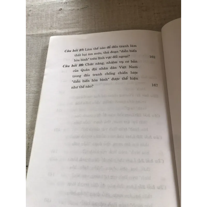 “Diễn biến hoà bình” và đấu tranh chống “diễn biến hoà bình” 782753