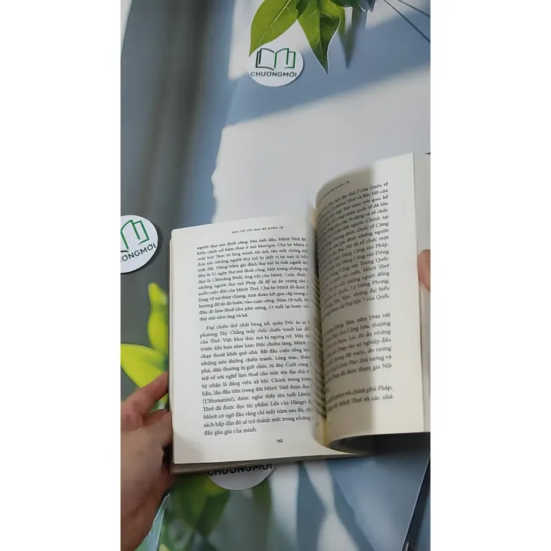 Bác Hồ Với Bạn Bè Quốc Tế - Trần Quân Ngọc 928603