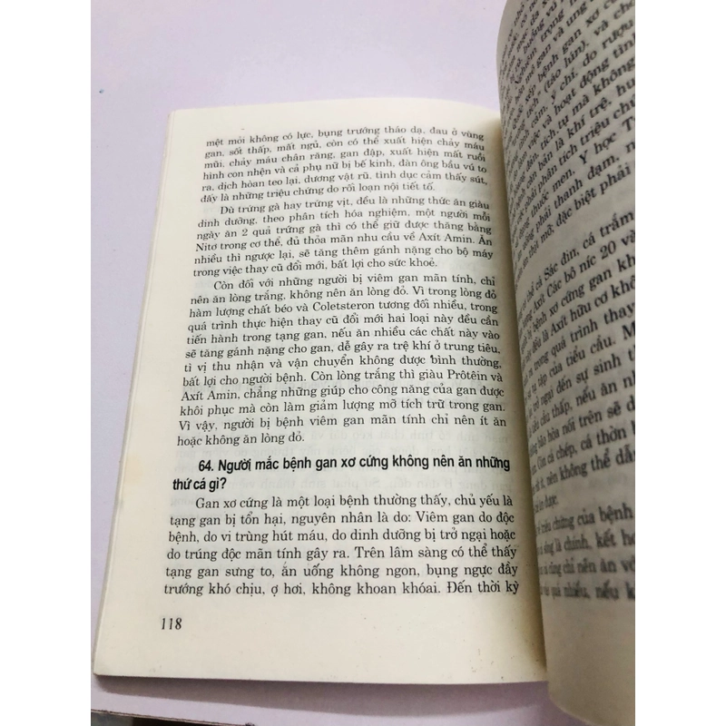 NHỮNG ĐIỀU KIÊNG KỴ TRONG ĂN UỐNG  - 252 trang, nxb: 2002 360902