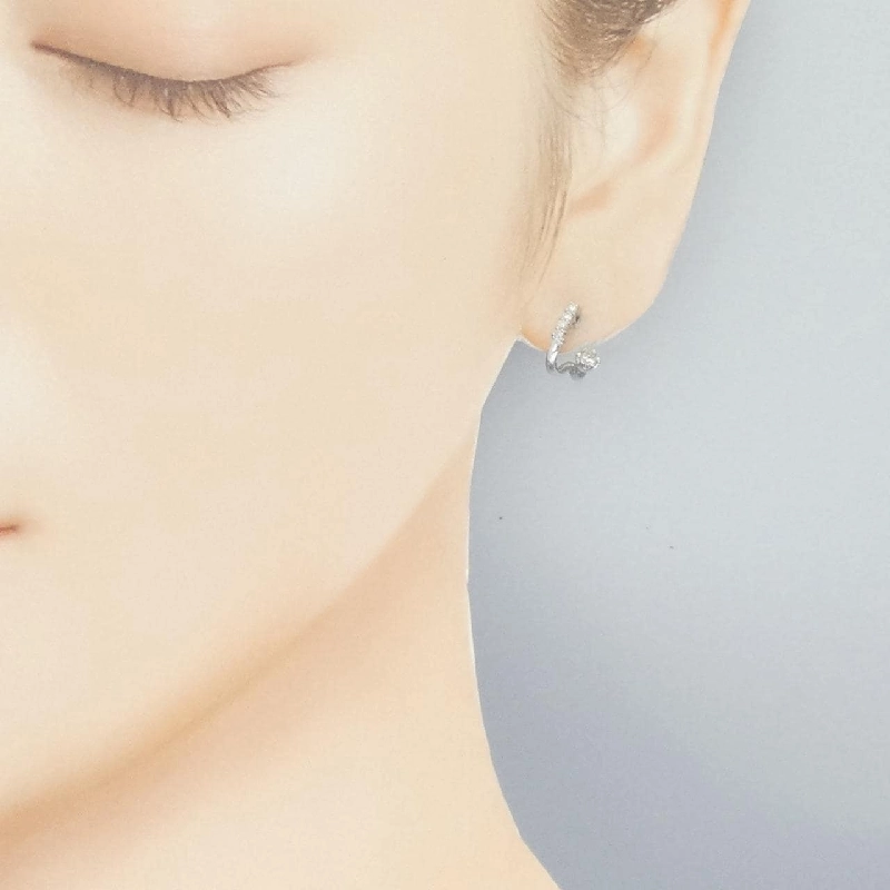 K18WG Bông tai kim cương 0.20CT - Hàng hiệu Chính hãng 864213