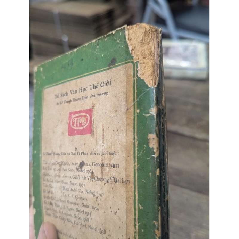 Nhà tài phiệt cuối cùng - F.scott Fitzgerald ( bản dịch Tuyết Sinh ) 746571