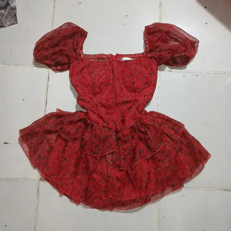 Đầm jum màu đỏ size s.còn mới 90% 1012726