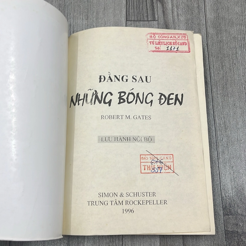 Đằng sau những bóng đen bộ 2 tập. 2a2 521812