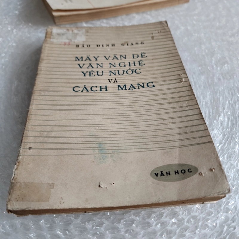 Mấy vấn đề văn nghệ yêu nước và cách mạng | Bảo Định Giang 519502