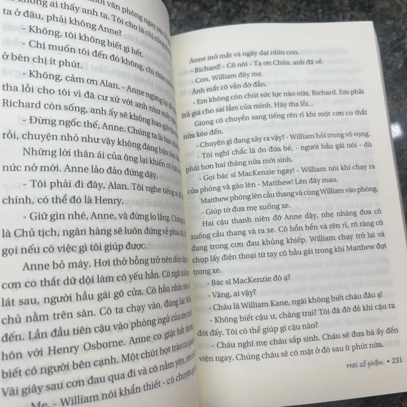 Hai số phận Jeffrey Archer 933588