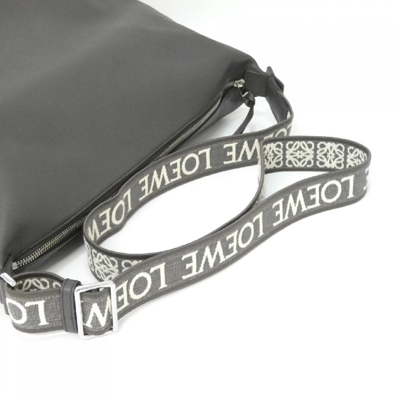 Loewe Cubi Crossbody B906K70X13 Túi đeo chéo - Hàng hiệu Authentic 803053