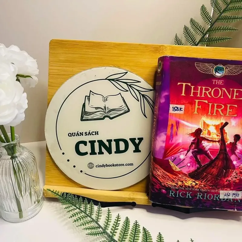 [Sách tiếng Anh 2hand] Like new 90% - 🔥 The Throne of Fire – Rick Riordan 590277