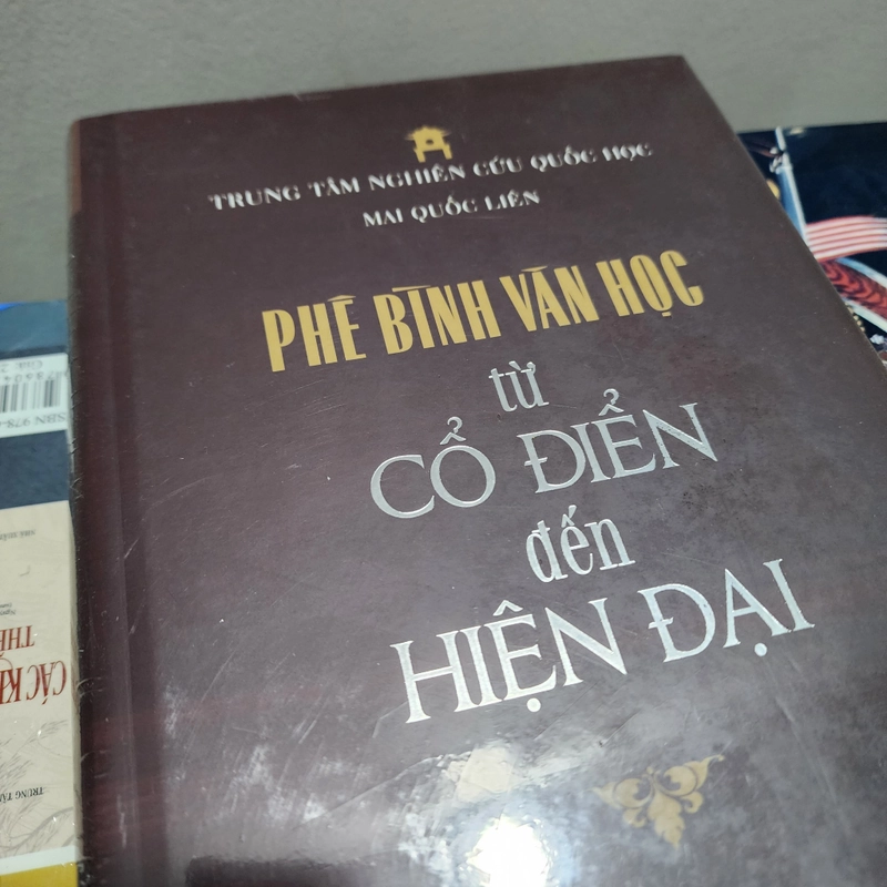 Phê bình văn học từ cổ điển đến hiện đại | Mai Quốc Liên  436320