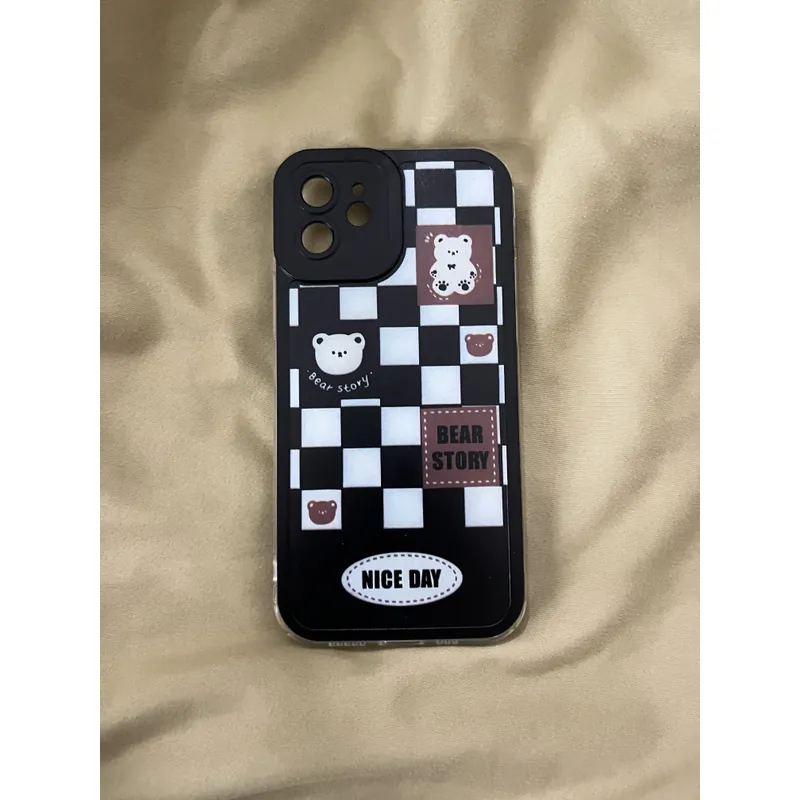 1 cái ốp lưng iphone 12/ 12 pro 592564