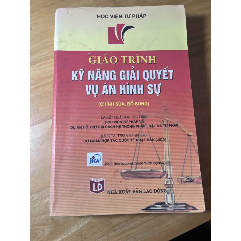[luật - chính trị] Luật sư Kỹ năng giải quyết vụ án hình sự 763626
