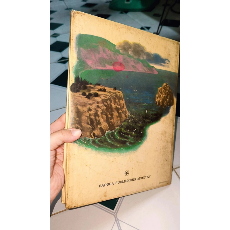 Sách vintage - THE SEASIDE "CHIDLREN'S REPUBLIC" - Vasily Golyshkin (Moscow, 1985) 470377