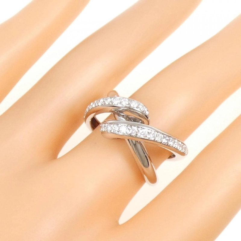 Nhẫn kim cương 750WG 665903