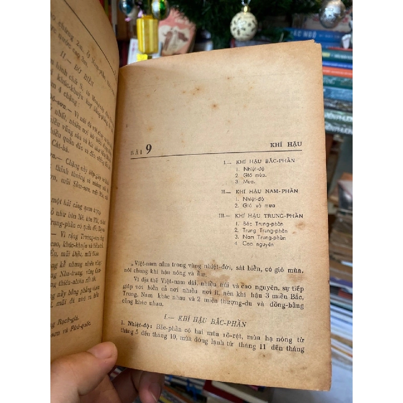 Sử địa lớp chín (Đạm Nhiên xuất bản) 747813