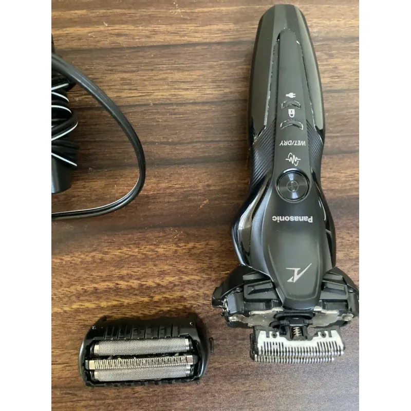 Máy cạo râu Panasonic ES-ST25 .Điện 100-240v 594603