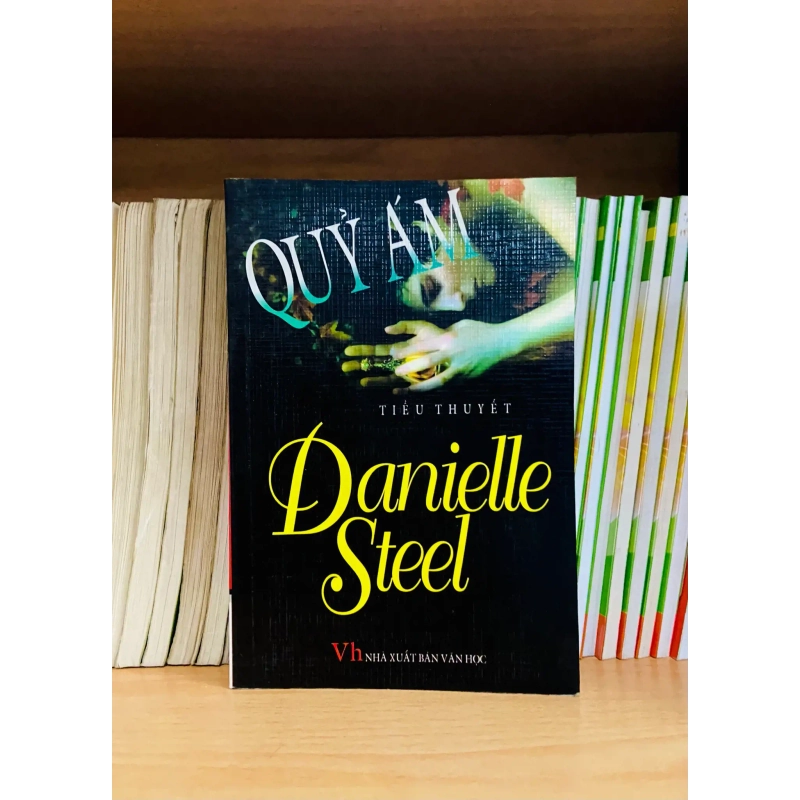 (Sách cũ SCGR) Quỷ ám - Danielle Steel - Văn học VAVOD1O3N5C2-4 Blogmeo090426 1014825