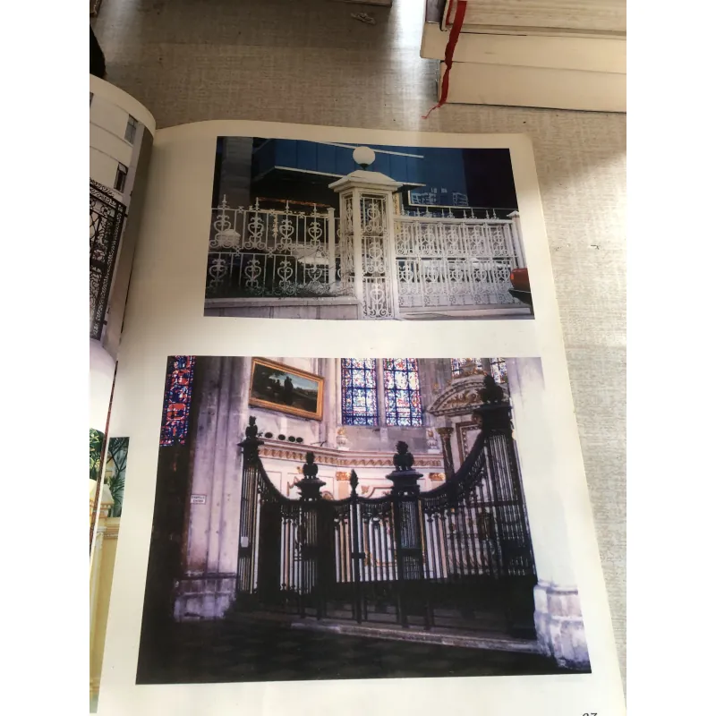 Cửa sắt - Hoa văn trang trí và thẩm mỹ kiến trúc 779572