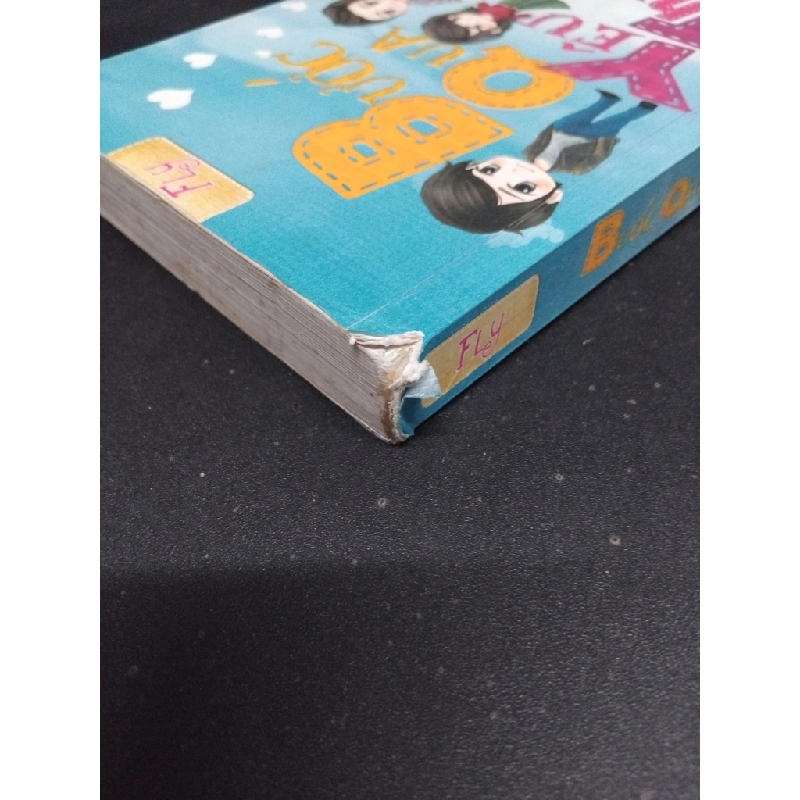 Bước qua yêu thương Fly mới 80% ố nhẹ lỗi trang rách góc 2012 HCM.ASB0609 341844
