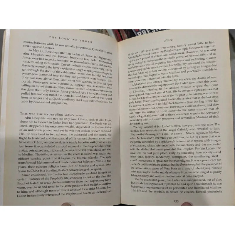 The Looming Tower - Lawrence Wright 689329