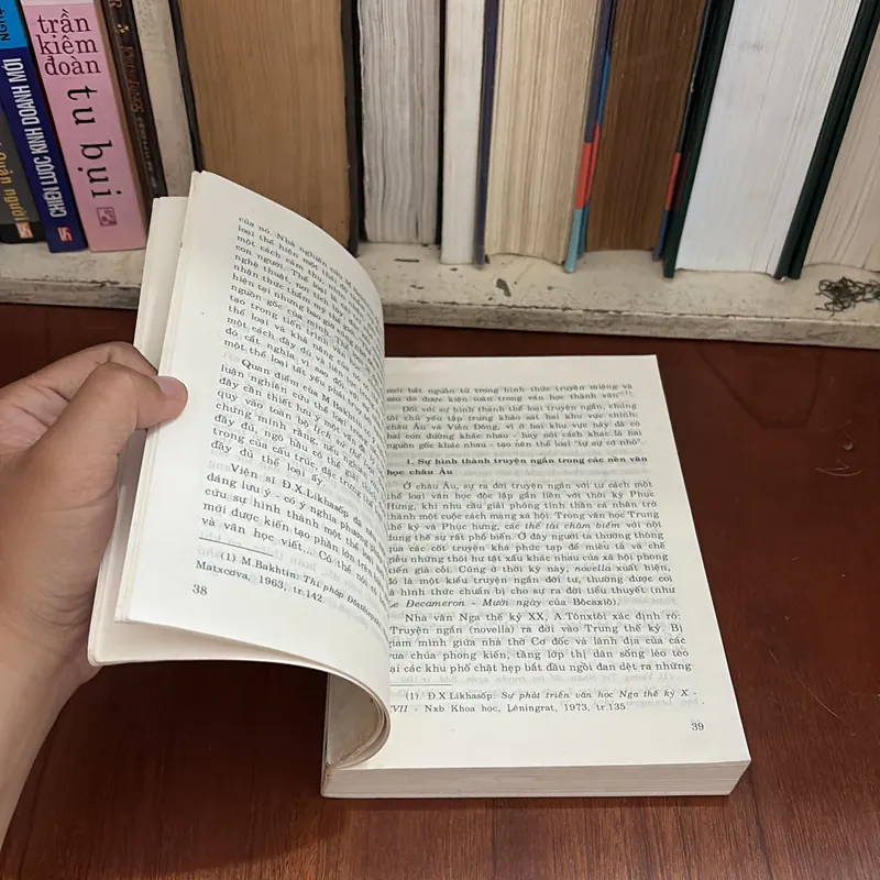[Chữ Ký] - II Truyện Ngắn: Những Vấn Đề Lý Thuyết Và Thực Tiễn Thể Loại - Bùi Việt Thắng 592905