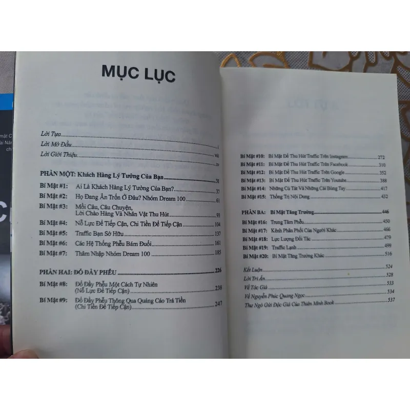 COMBO 2 cuốn: Bí Mật Chuyên Gia & Bí Mật Traffic 606106