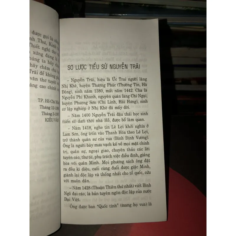 Thơ văn Nguyễn Trãi - Kiều Văn 1019896