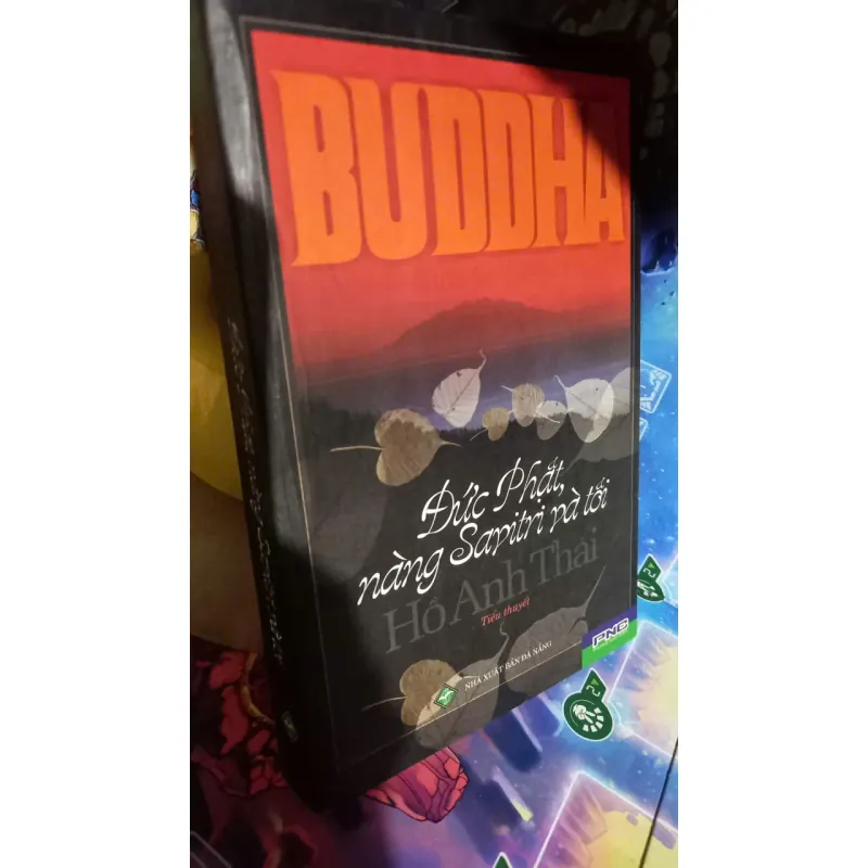 đức phật, nàng sapitri và tôi 1025359