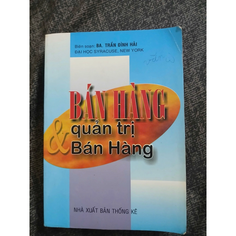 Bán hàng và quản trị bán hàng 501657