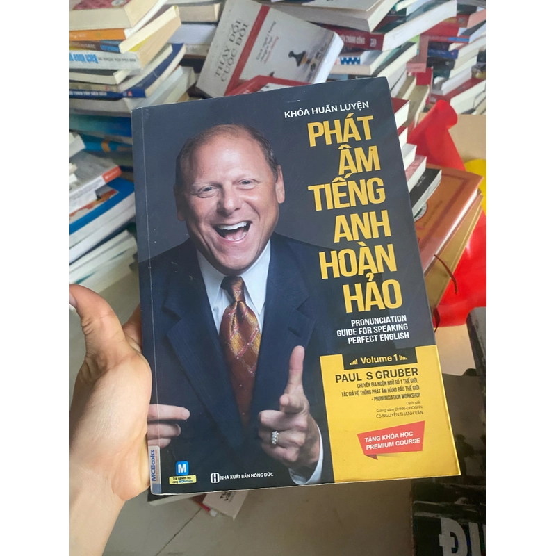 Đủ loại sách ạ .  478976